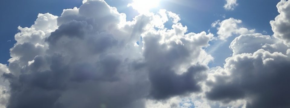 Jak uwzględnić pogodę w harmonogramie prac budowlanych, by uniknąć opóźnień i strat